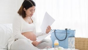 What do I need to pack in a hospital bag for a baby